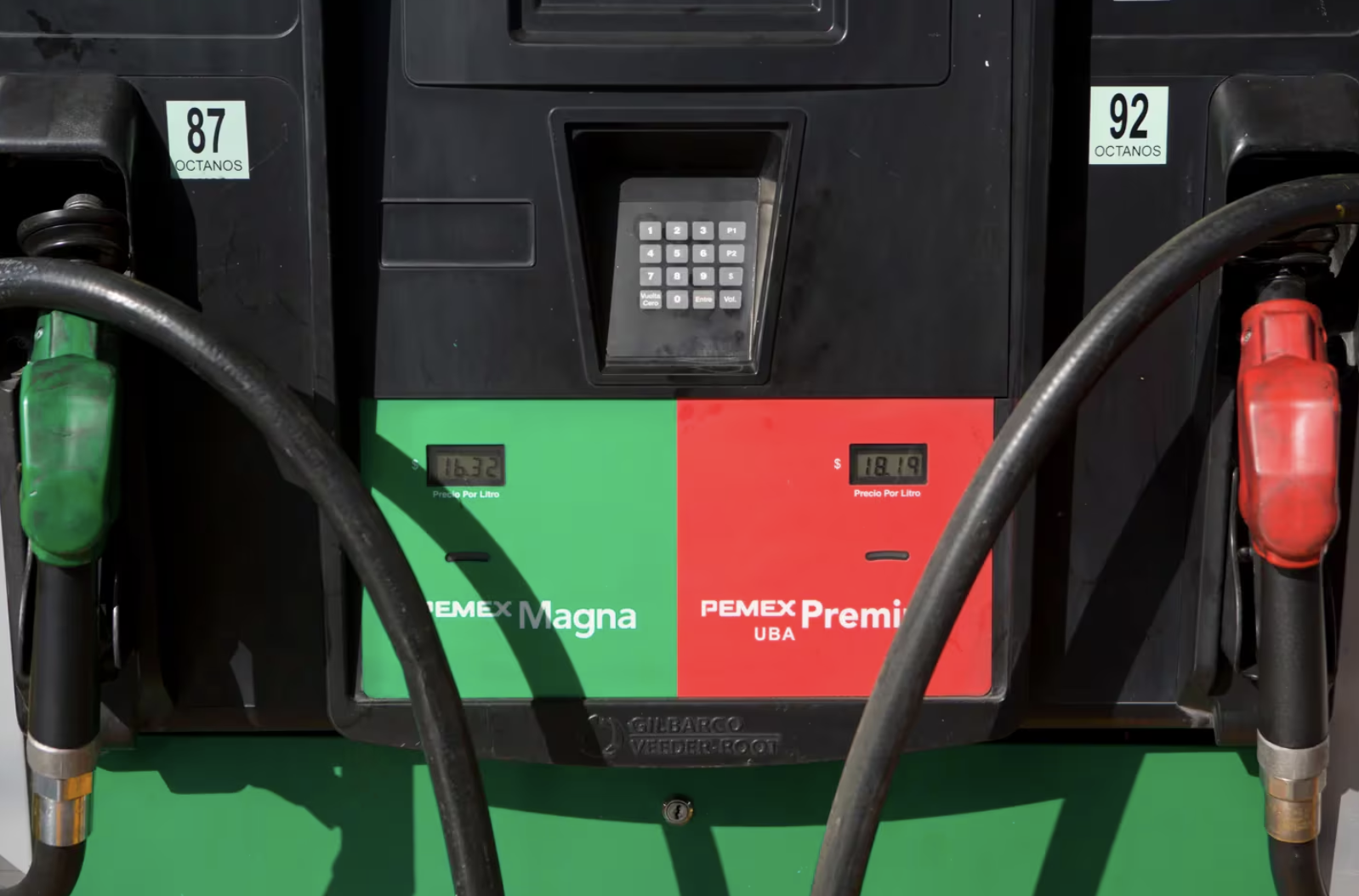 Petrointelligence revela datos sobre el costo más bajo de gasolina en México; 12 pesos